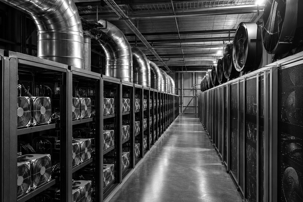 Система охлаждения и вентиляции ASIC в промышленном дата-центре